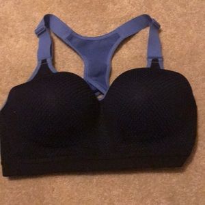 Victoria Secret Incredible Sports Bra 32dd